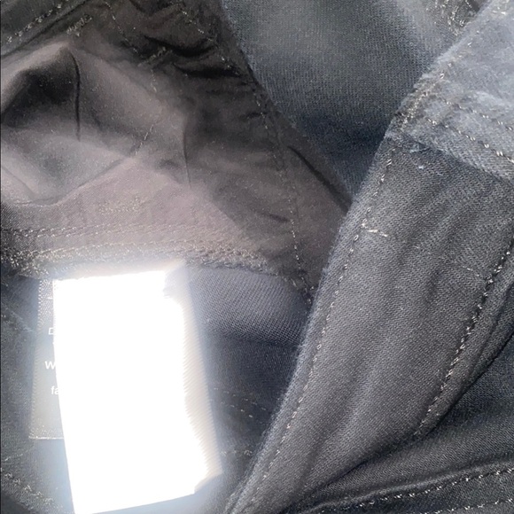 Universal Thread Black Ankle Cropped Jeans Modern Fit - Picture 9 of 11